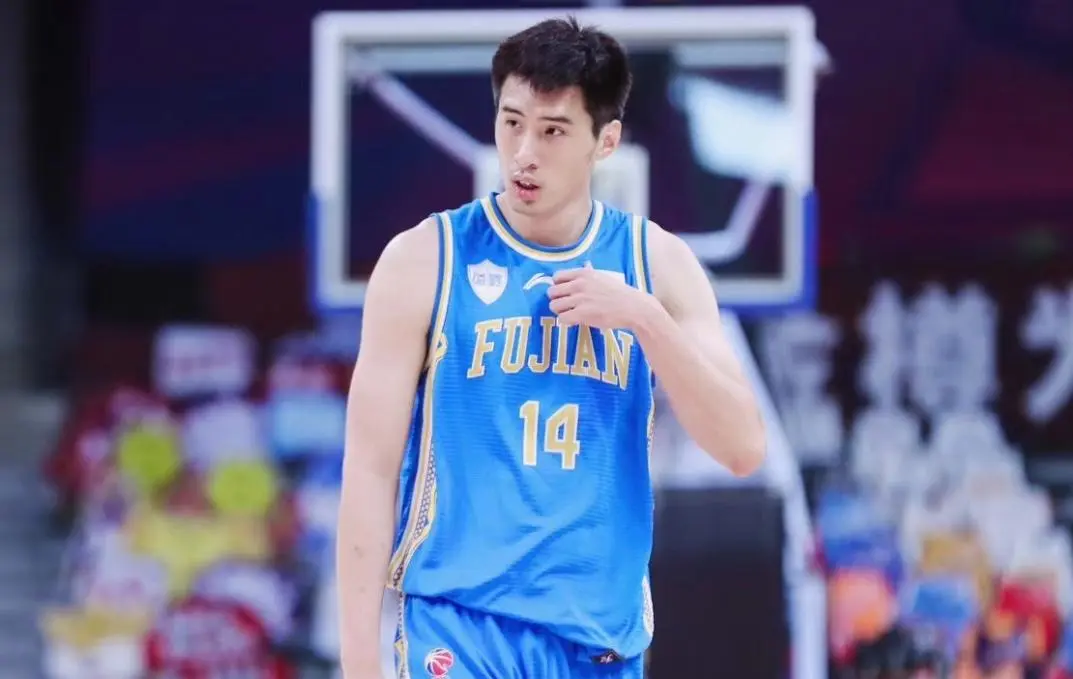 男篮队内唯 男篮队内唯