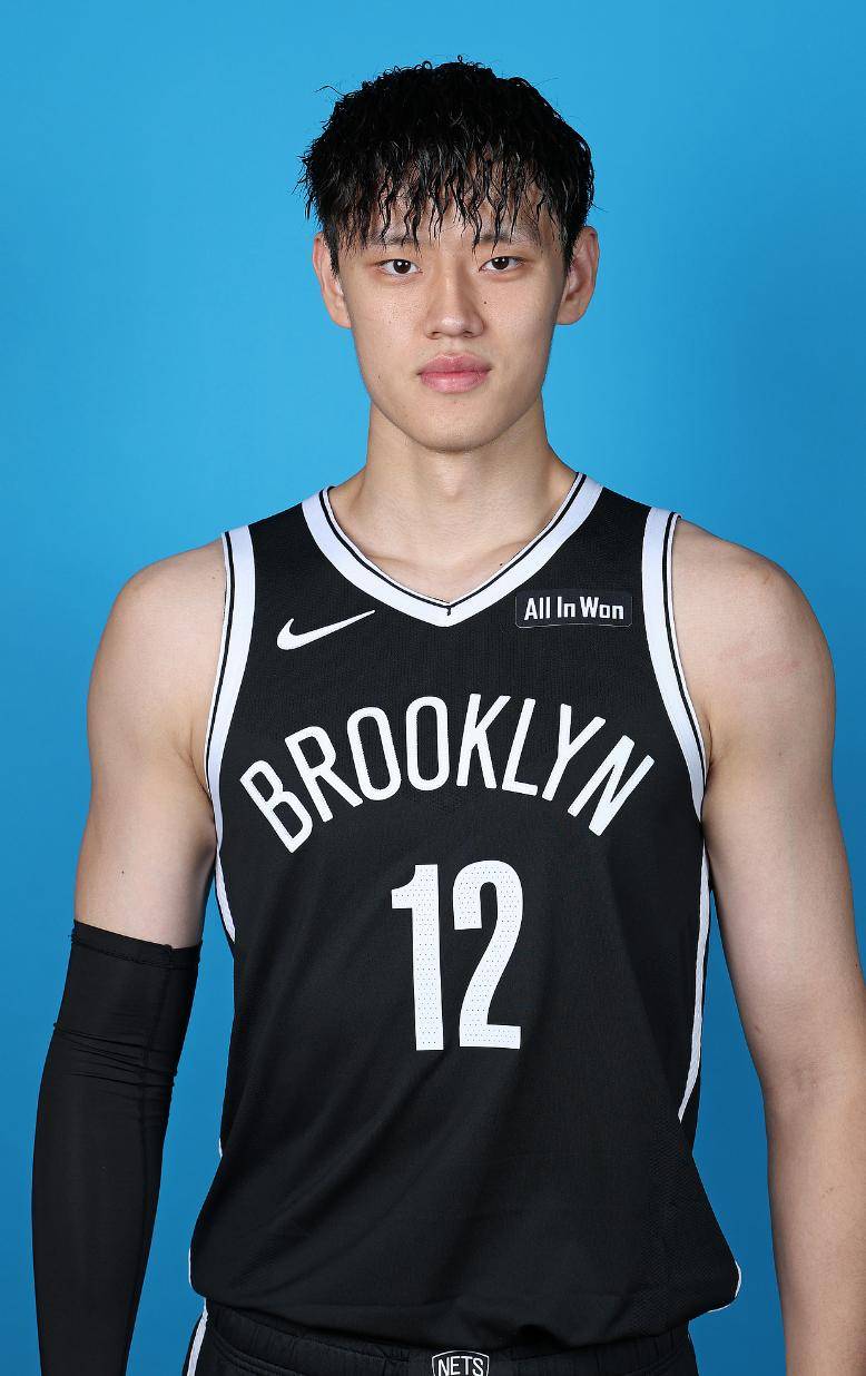 性训练营合, 的国际竞争