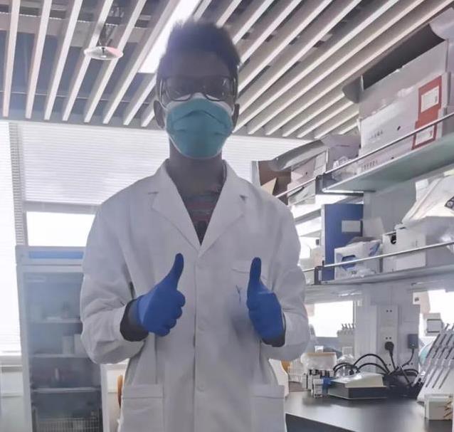 她咋就拿奖, 陆通过武术 她咋就拿奖, 陆通过武术